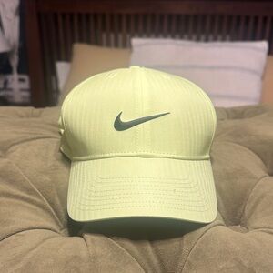 Nike Men's Neon Yellow Cap